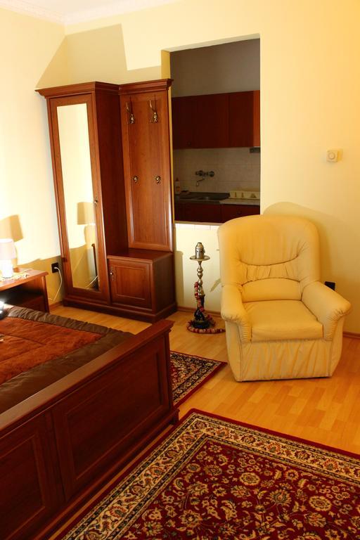 Kalman Panzio Bed and Breakfast Szeged Buitenkant foto